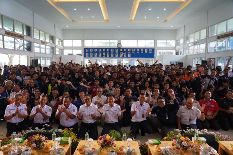 Railfans Community Gathering di Balai Yasa Manggarai